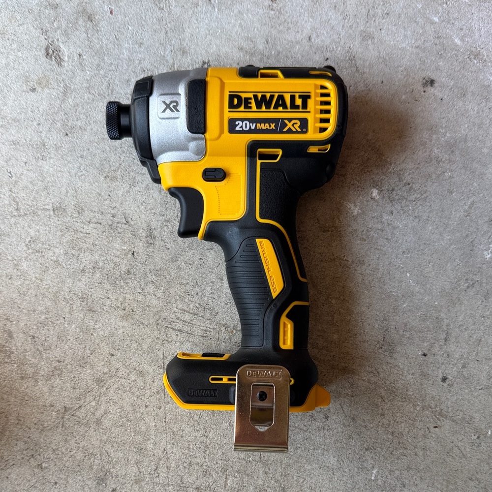 DEWALT 20V MAX XR Impact Driver - Yellow and Black